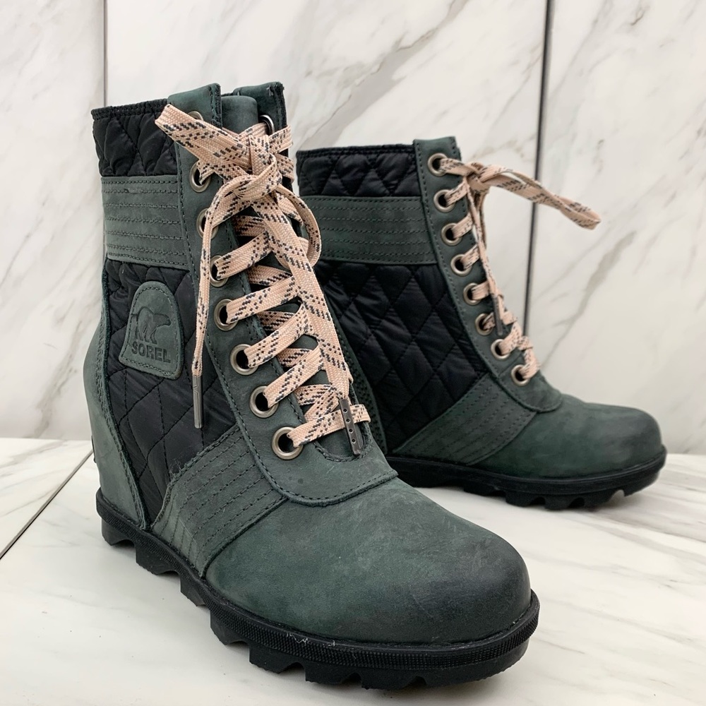 SOREL Women's Lexie Wedge Camp Casual Quilted Ankle Boots